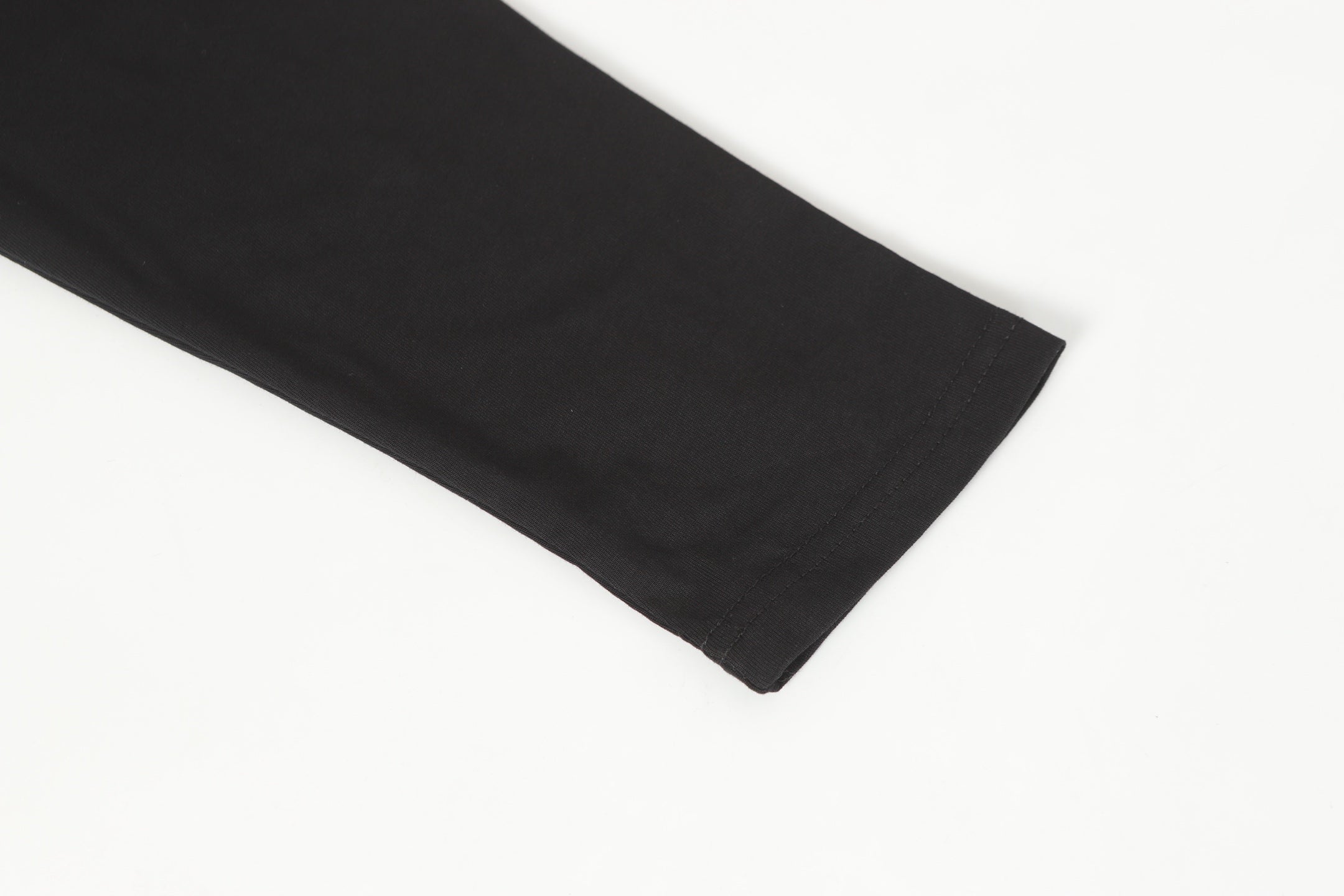 Chrome Hearts Logo Flag Long Sleeve Tee - Black White Gothic Street T-Shirt K2126